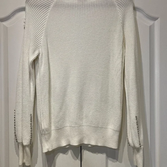 Laura Pearl & Rhinestone Detail Sweater - Picture 10 of 13
